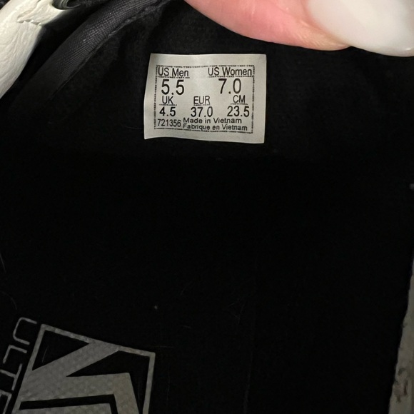 Womens Vans Old Skool - Picture 7 of 7